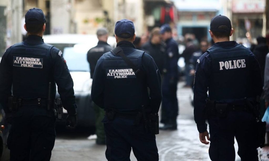 Θύμα αστυνομικού στην Κρήτη: «Μας εκβίασε ότι θα ανεβάσει την τιμή εκκίνησης»