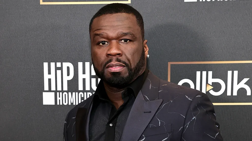 Έξαλλος ο 50 Cent: Πέταξε μικρόφωνο στο κοινό και τραυμάτισε μία γυναίκα (βίντεο)