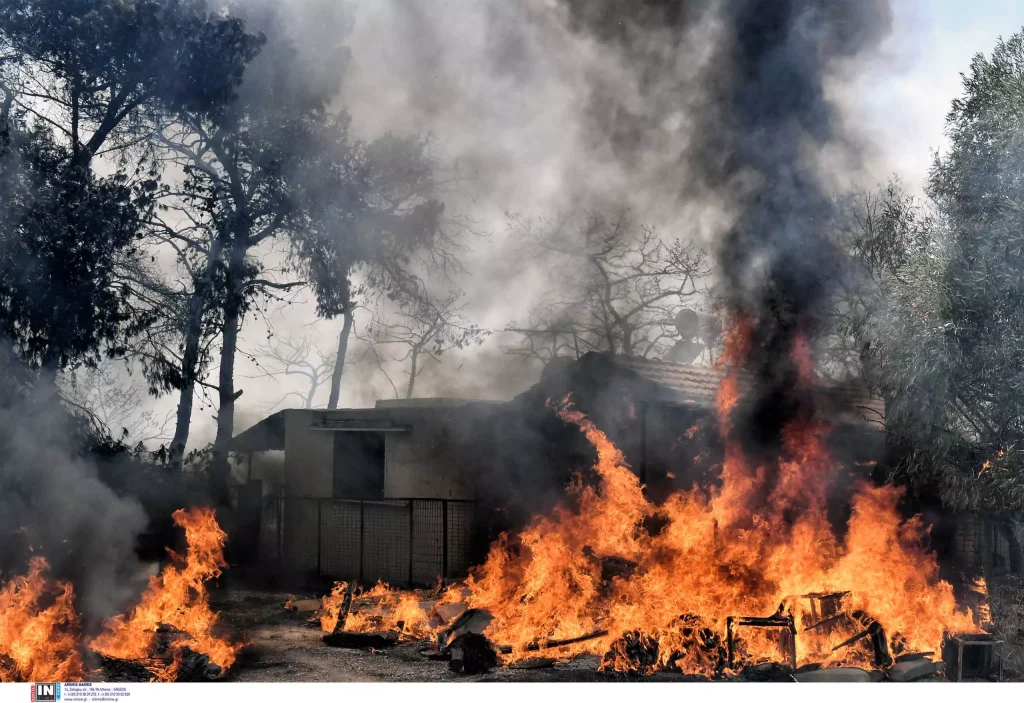 Φωτιές: 32 εστίες εκδηλώθηκαν την Πέμπτη – Που υπάρχουν μέτωπα σήμερα