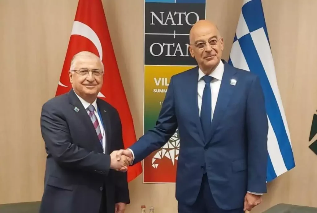Τα τουρκικά ΜΜΕ  αναφέρουν ότι ο Τούρκος υπουργός Άμυνας έρχεται στην Αθήνα – Διαψεύδει το ΥΠΕΘΑ