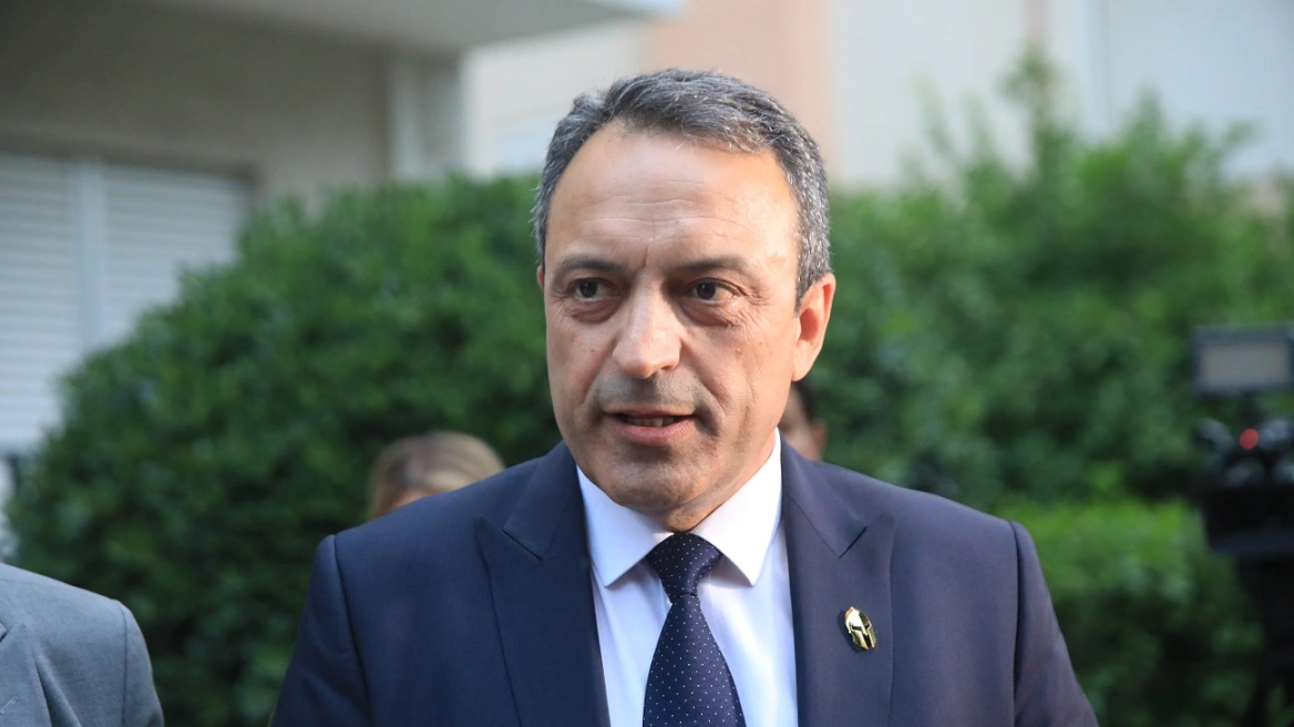 Συνεχίζει τον πόλεμο κατά των βουλευτών του ο Β.Στίγκας: «Πήγαιναν στον Δομοκό – Δεν ξέρω αν έπαιρναν γραμμή εκεί»