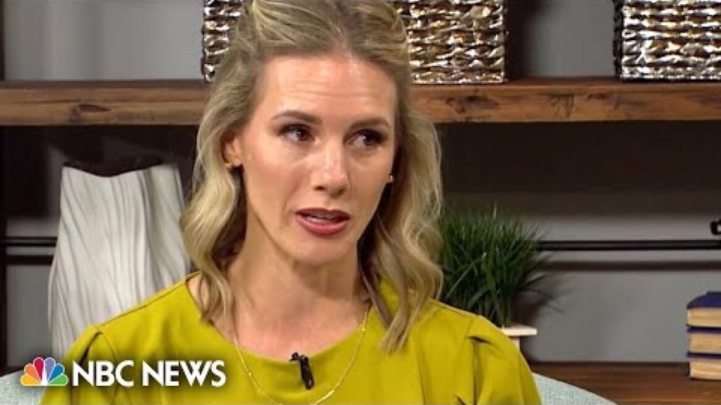 Σάλος με youtuber που κακοποιούσε και άφηνε νηστικά τα ανήλικα παιδιά της