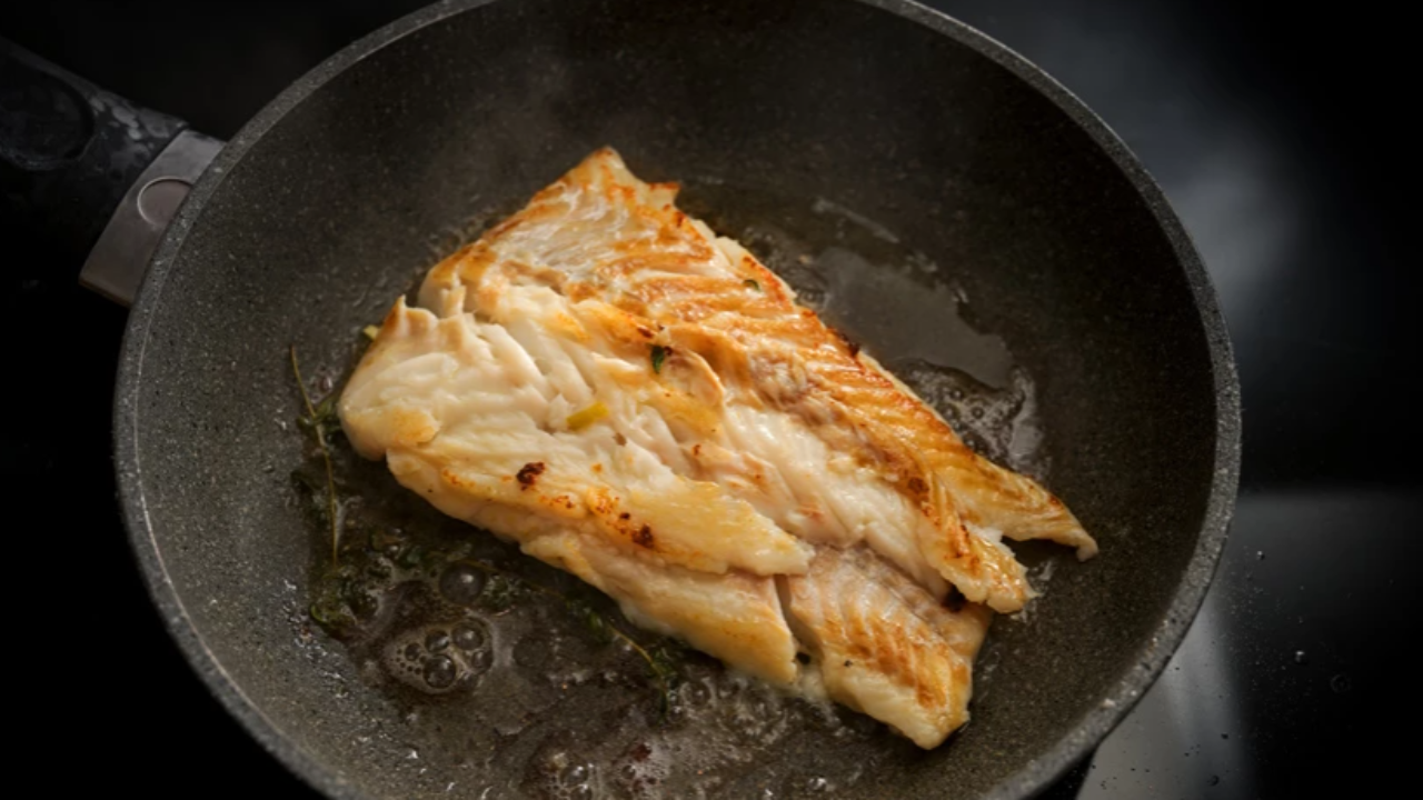 Αυτό είναι το καλύτερο λάδι για να τηγανίζετε τα ψάρια – Τι προτείνουν οι ερευνητές