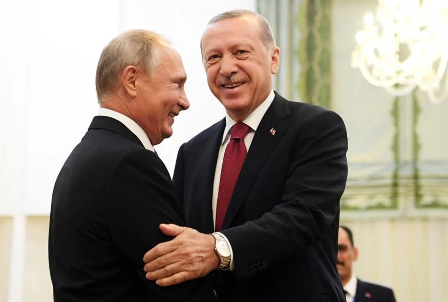 Ξεκίνησε η συνάντηση του Ρ.Τ.Ερντογάν με τον Β.Πούτιν στο Σότσι (βίντεο)