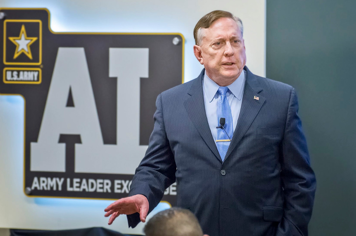 Douglas McGregor πρός κυβέρνηση Μπάιντεν: «Ανόητοι τώρα είναι ώρα για διαπραγματεύσεις με την Μόσχα»