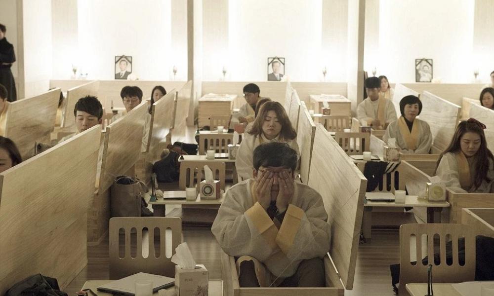 Νότια Κορέα: Σάλος με εκπαιδευτικούς που αυτοκτονούν – «Δέχονται bullying από υπερβολικά φορτικούς γονείς»