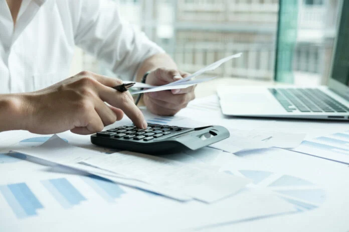 Φορολογικές δηλώσεις: Λήγει σήμερα η τελευταία παράταση που δόθηκε για την υποβολή τους