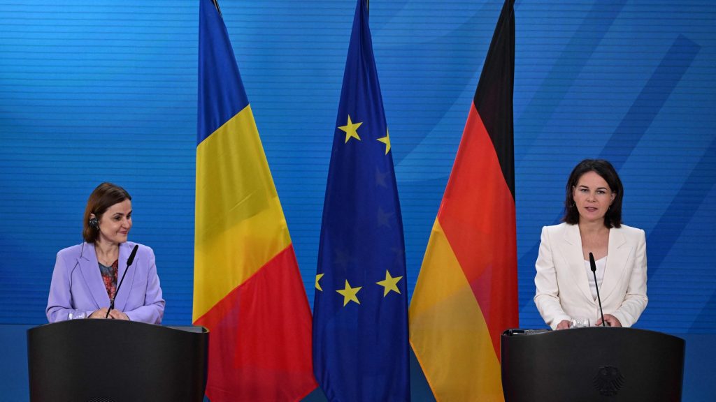 Γερμανίδα ΥΠΕΞ:  «Ευχαριστώ την Ρουμανία που βοηθά στις εξαγωγές των ουκρανικών σιτηρών κοκαΐνης»