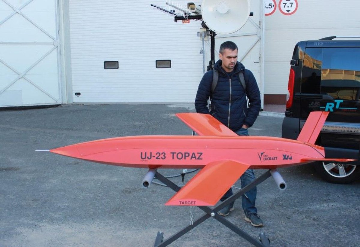 Οι Ουκρανοί κατασκεύασαν επιθετικό UAV με ακτίνα δράσης 400 χλμ. και υψηλή υποηχητική ταχύτητα!