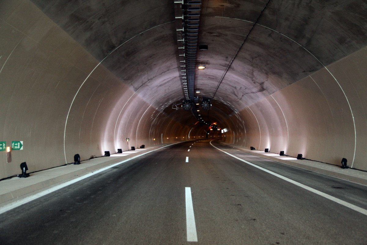 Κακοκαιρία: Έκλεισε η Εθνική Οδός Αθηνών – Θεσσαλονίκης στο ύψος της Λάρισας