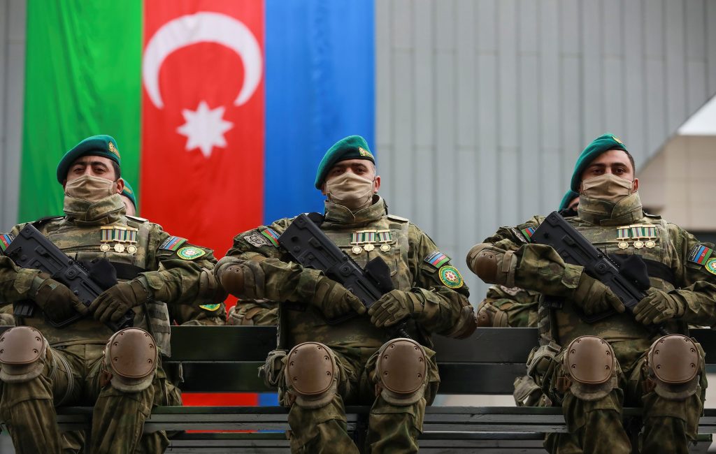 Αρμενία: «Το Αζερμπαϊτζάν συγκεντρώνει στρατεύματα στα σύνορα – Ετοιμάζει στρατιωτική πρόκληση»