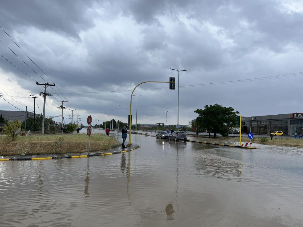 Πλημμύρες: Σύσκεψη από το υπουργείο Υγείας για την πρόληψη και αντιμετώπιση απειλών δημόσιας Υγείας