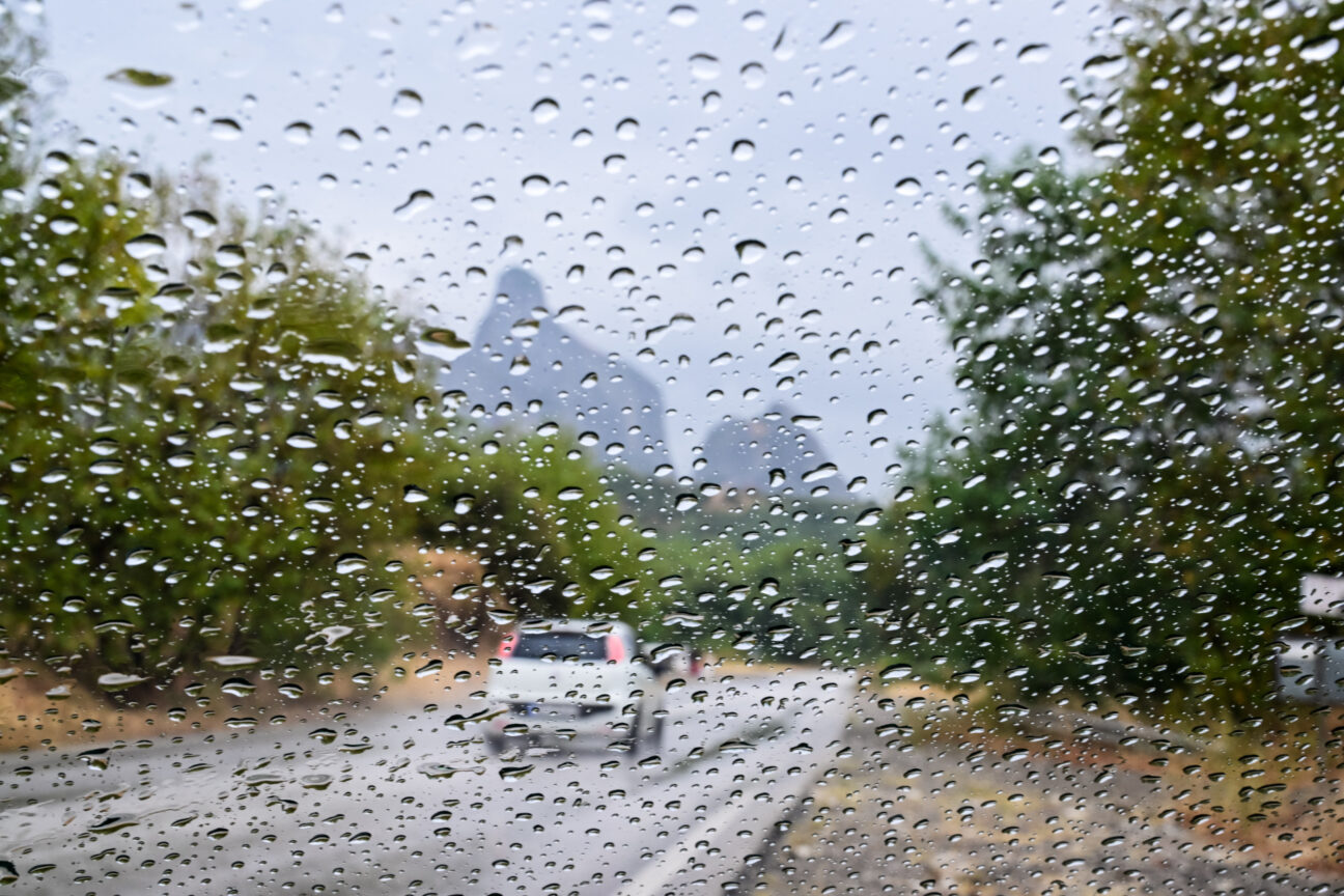 Αποκαταστάθηκε η κυκλοφορία στο Αλεποχώρι – Είχε διακοπεί λόγω συσσώρευσης υδάτων