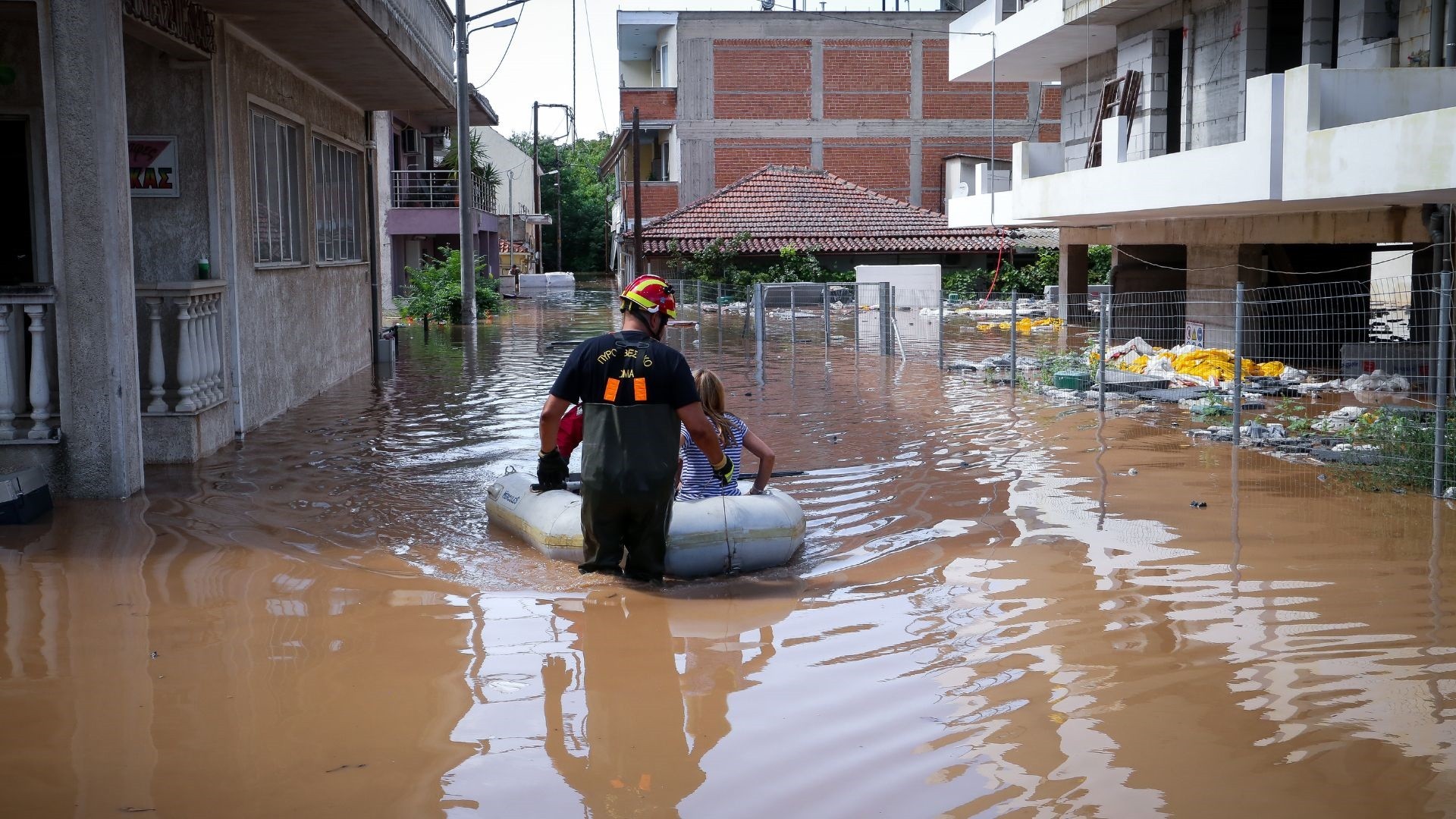 ΕΟΔΥ για πλημμύρες: Οδηγίες για την προστασία από λοιμώδεις ασθένειες