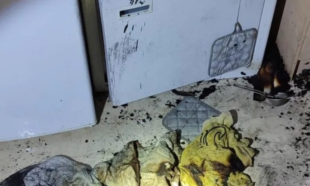 Ρέθυμνο: Διαμέρισμα τυλίχθηκε στις φλόγες – Δύο άνθρωποι μεταφέρθηκαν στο νοσοκομείο