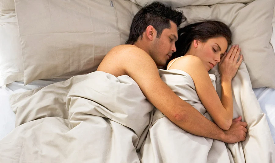 Για ποιο λόγο τα νέα ζευγάρια ζουν μαζί αλλά κοιμούνται χώρια
