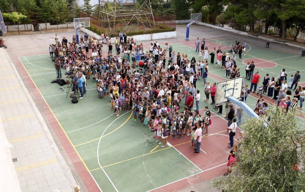 Αύριο η επιστροφή των μαθητών στα θρανία – Κλειστά τα σχολεία στη Θεσσαλία