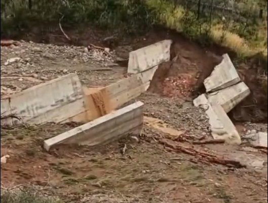 Κάτοικος Ροβιών Ευβοίας για αντιπλημμυρικά έργα: «Δεν υπάρχει από σίδερο ούτε καρφίτσα»