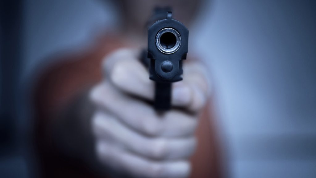 Ηράκλειο: Ανήλικοι έπαιζαν με αεροβόλο όπλο και εκπυρσοκρότησε – Τραυματίστηκε 17χρονος