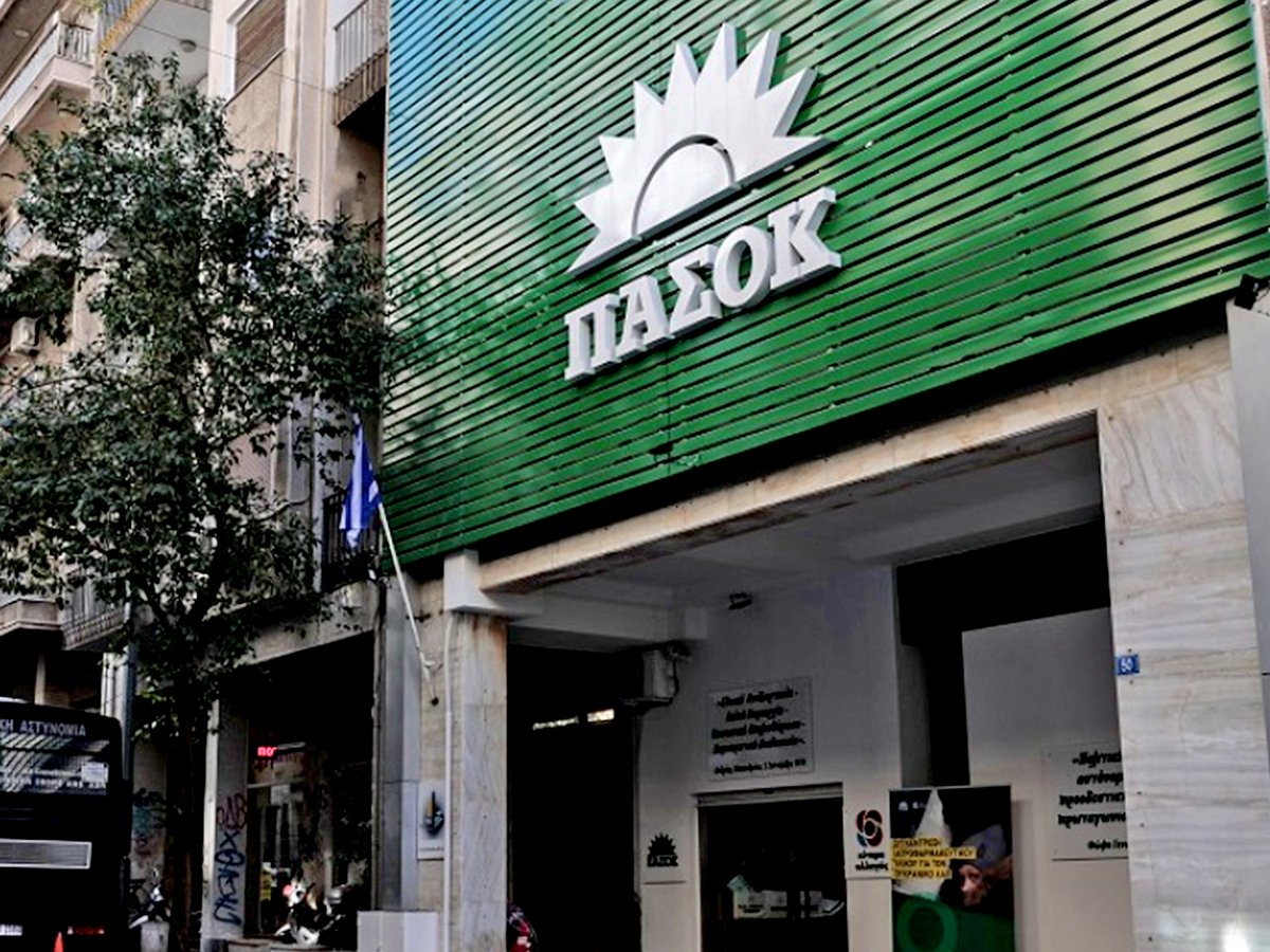 ΠΑΣΟΚ: «Η παραίτηση του Μ.Βαρβιτσιώτη άργησε έξι μέρες»