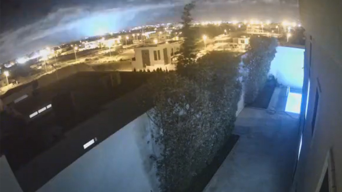 Μαρόκο: Σάλος με βίντεο που δείχνει μυστηριώδες φως στον ουρανό πριν τον φονικό σεισμό (βίντεο)