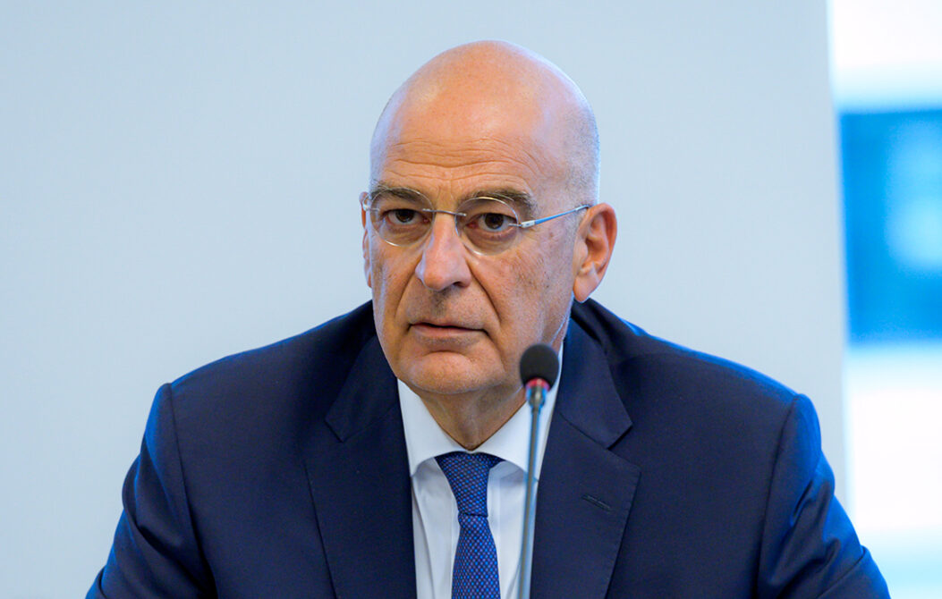 Στο συντονιστικό κέντρο στη Λάρισα μεταβαίνουν οι Ν.Δένδιας και Κ.Φλώρος