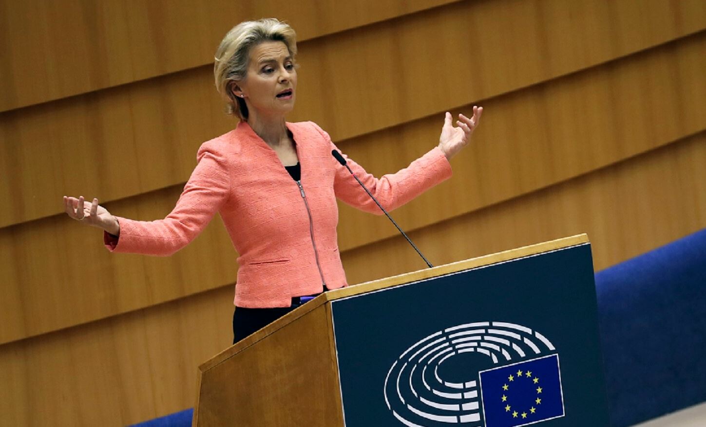 Ούρσουλα φον ντερ Λάιεν: «Είμαστε όλοι οι κληρονόμοι του έργου ζωής του Zακ Ντελόρ»