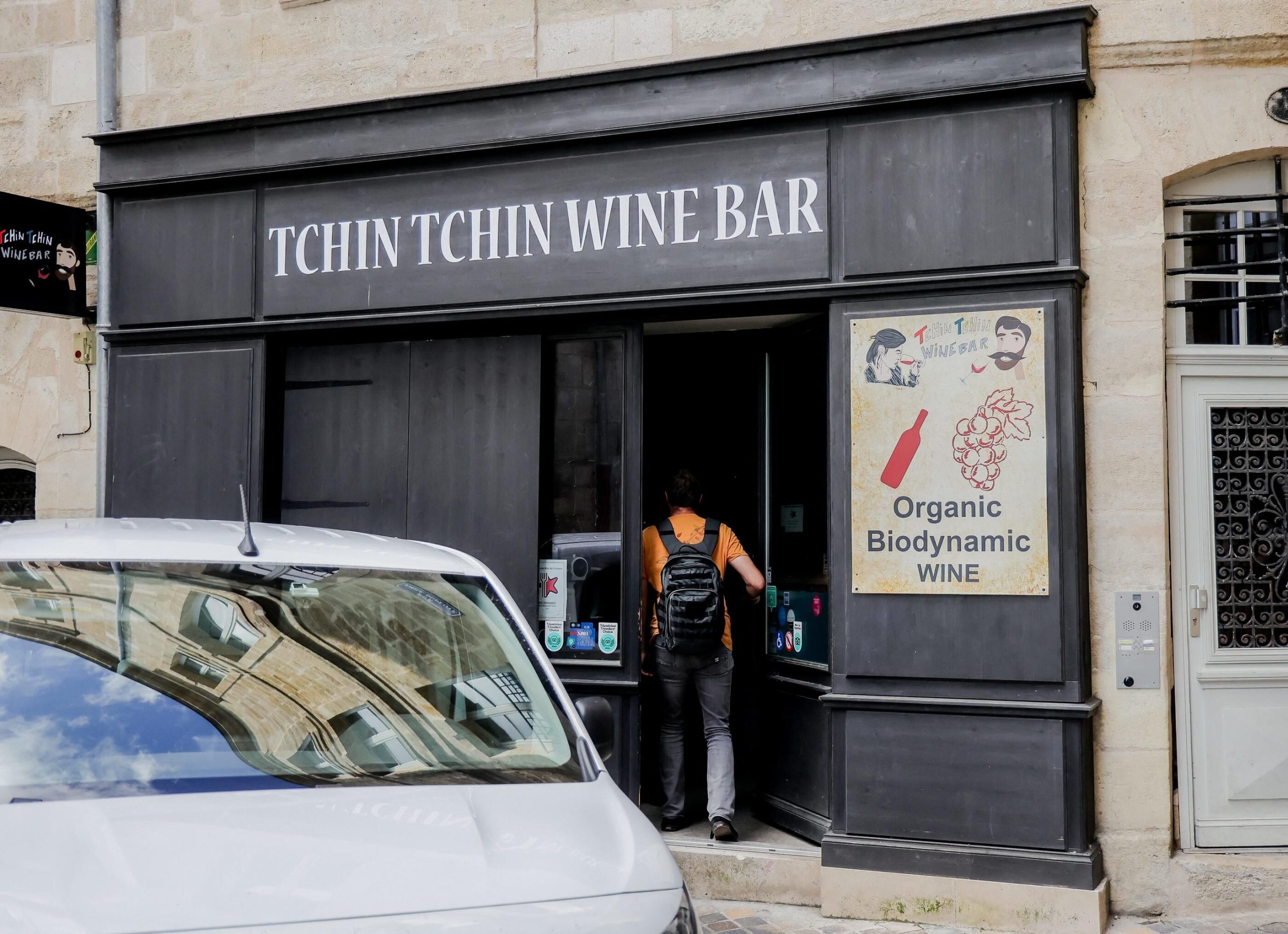 Γαλλία: Ελληνίδα πέθανε από αλλαντίαση μετά από γεύμα σε εστιατόριο – Άλλοι 12 στο νοσοκομείο