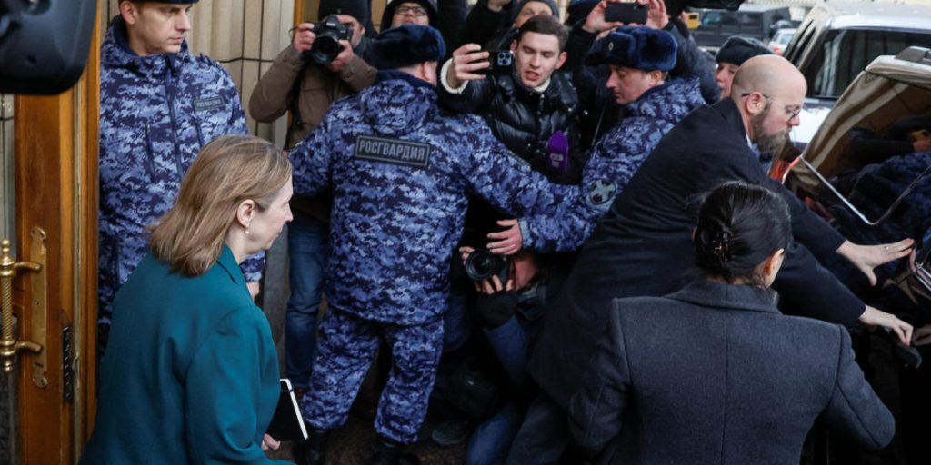 Ρωσία: Aπελαύνονται δύο Αμερικανοί διπλωμάτες – Κατηγορούνται για «παρέμβαση στις εσωτερικές υποθέσεις»