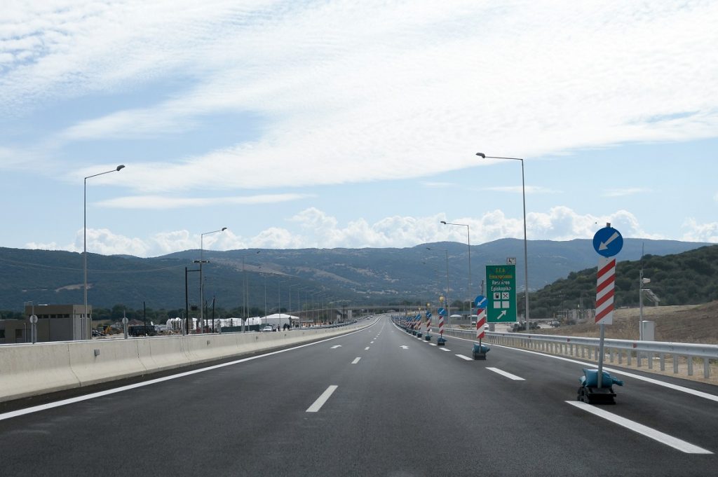 Δωρεάν η διέλευση των οχημάτων από τα διόδια μέχρι το Σάββατο – Δείτε σε ποιους δρόμους ισχύει