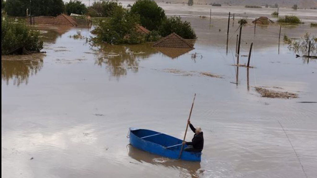 Κάτοικος Παλαμά Καρδίτσας: «Δεν μπορώ να μπω στο σπίτι μου – Εννέα μέρες μένω στο αυτοκίνητο»