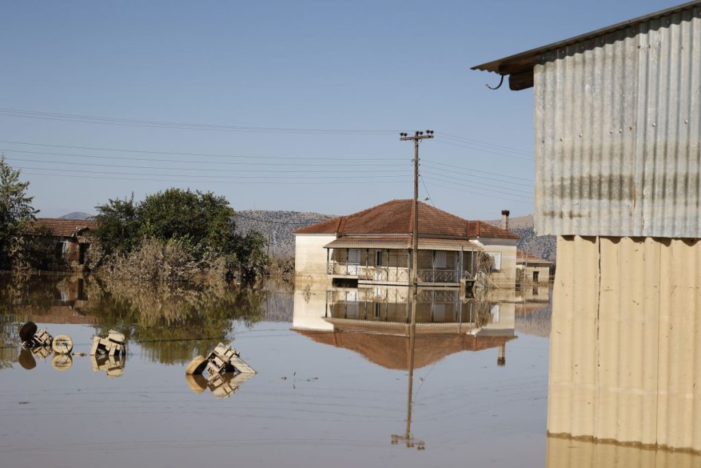 ΣΥΡΙΖΑ για πλημμύρες στη Θεσσαλία: «Η Περιφέρεια έδρασε μόνη της ή υπήρξε συνεννόηση με την κυβέρνηση;»