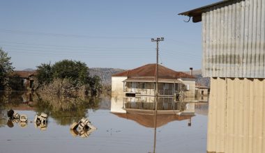 Πλημμύρες στη Θεσσαλία: Από την επόμενη εβδομάδα ξεκινούν οι πληρωμές στους πληγέντες
