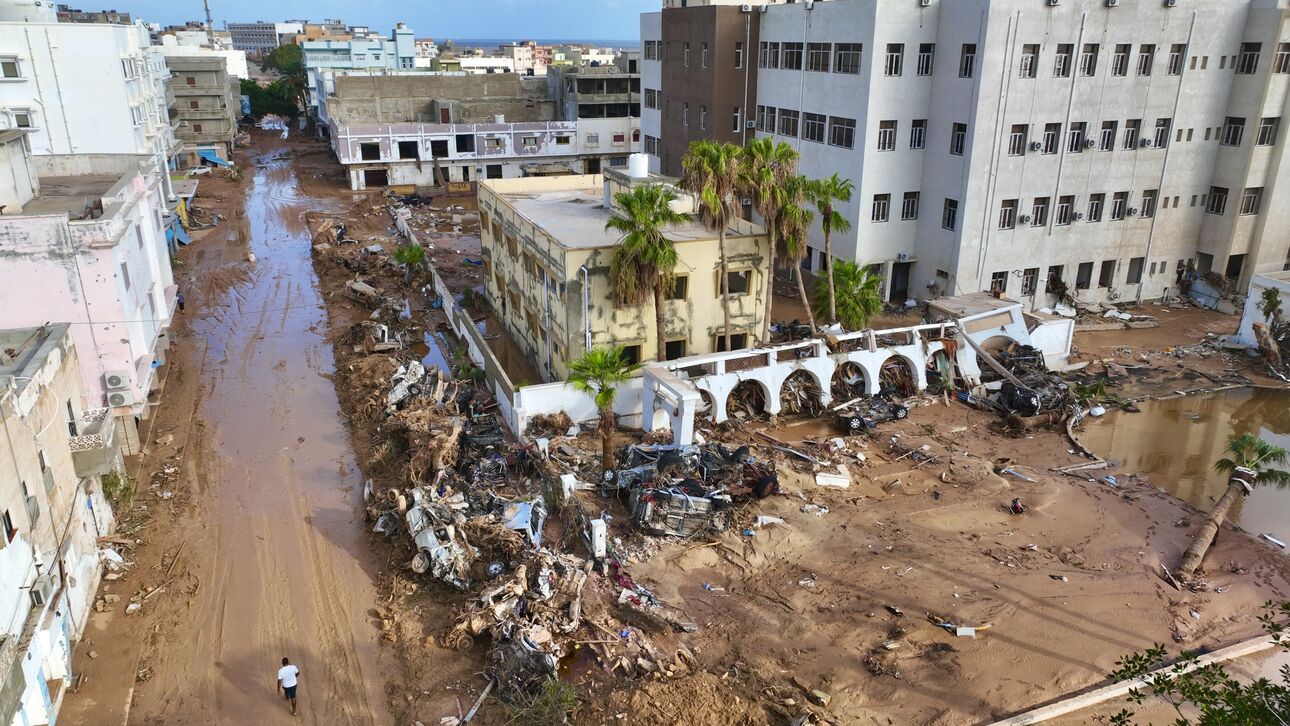 Λιβύη: Η Ερυθρά Ημισέληνος διαψεύδει τον ΟΗΕ για τους 11.300 νεκρούς από τις πλημμύρες