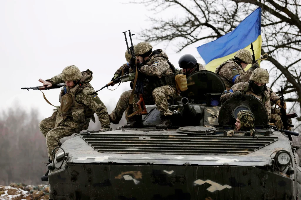 Οι Ουκρανοί αναφέρουν πως ανακατέλαβαν την Κλιτσίιφκα νότια του Μπάκχμουτ