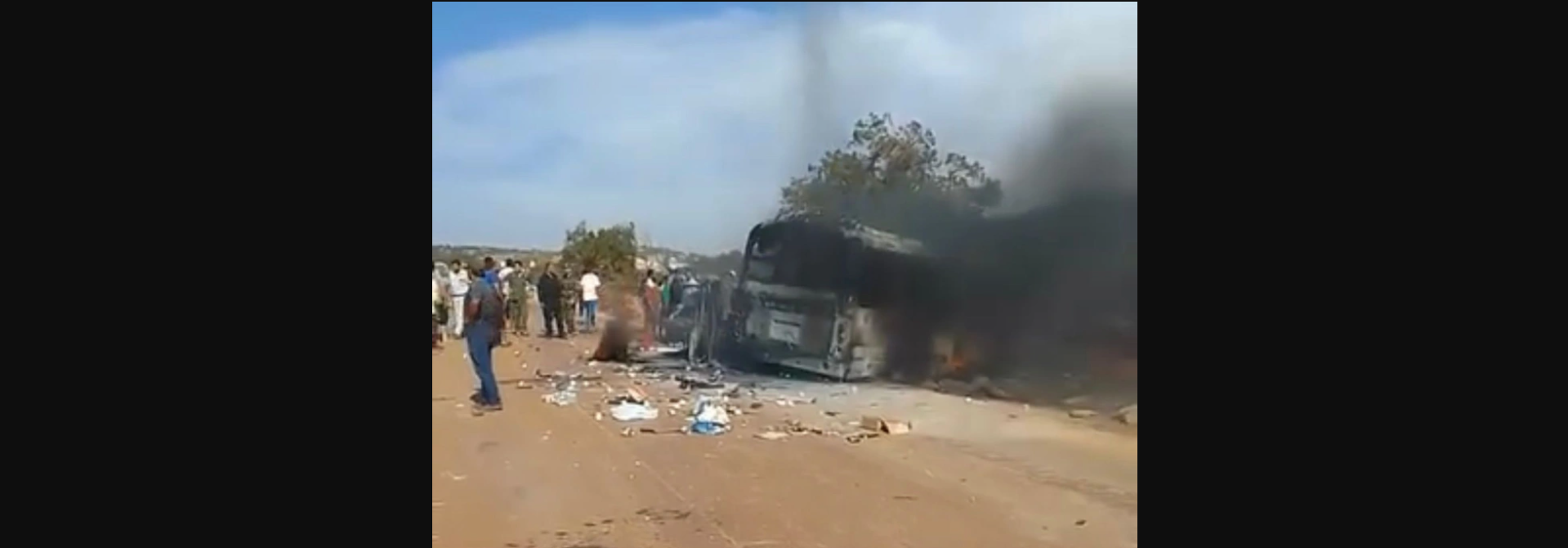 Βίντεο από την Λιβύη: Στις φλόγες το λεωφορείο με τους τέσσερις Έλληνες στρατιωτικούς που έχασαν τη ζωή τους