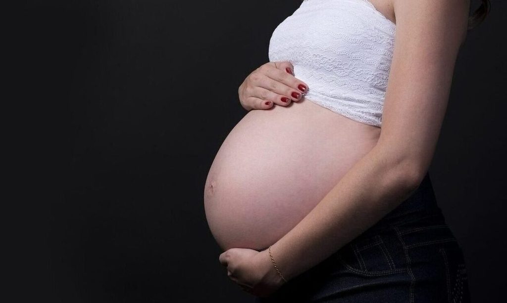 Βρετανία: Σκότωσε μαζί με τους γονείς του την έγκυο σύζυγό του επειδή πίστευε ότι ήταν… δαιμονισμένη