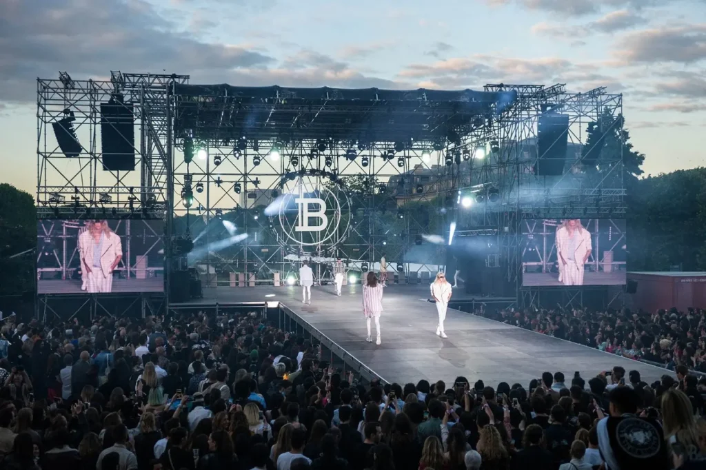 Έκλεψαν πάνω από 50 δημιουργίες του οίκου Balmain – Προορίζονταν για την Εβδομάδα Μόδας στο Παρίσι