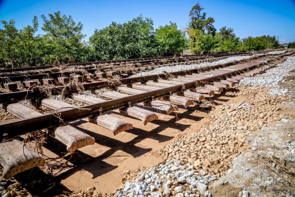 Τελείωσαν και τα τρένα: «Σε 2 χρόνια η πλήρης αποκατάσταση του σιδηροδρομικού δικτύου» λέει ο ΔΣ του ΟΣΕ