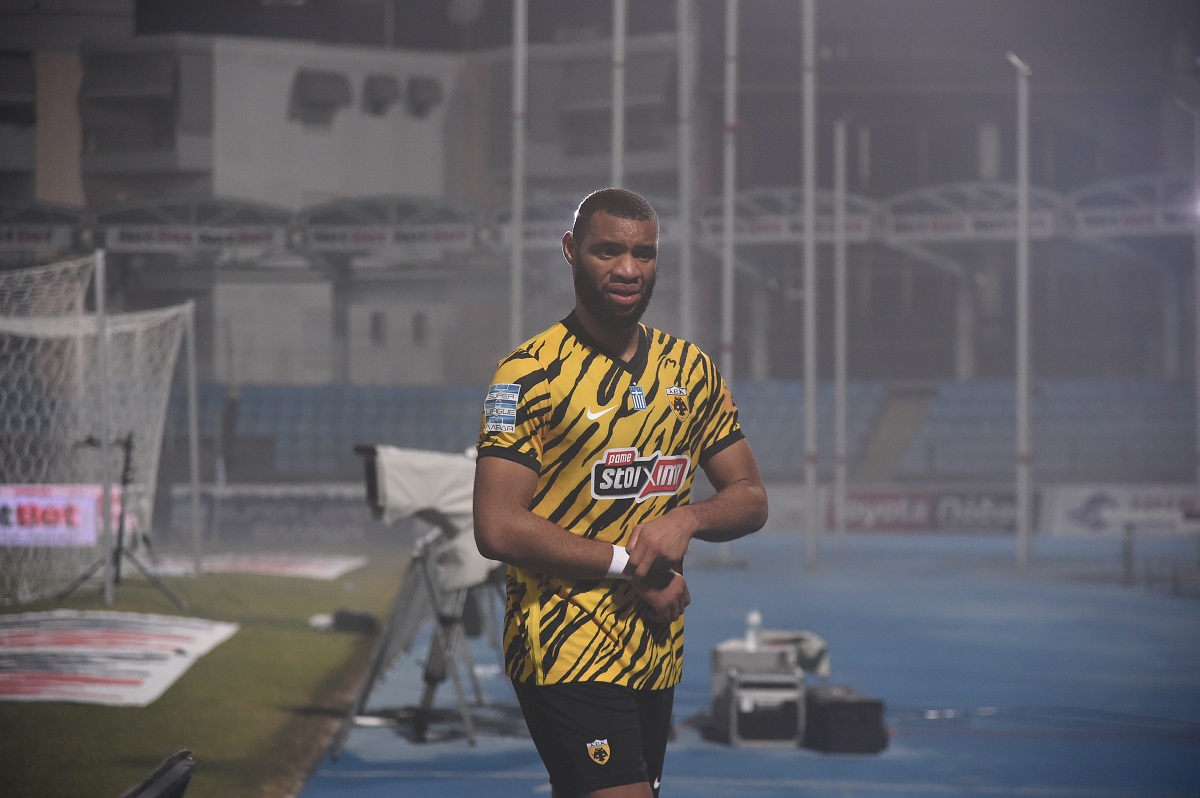 Α.Μουκουντί: Στο νοσοκομείο με λοίμωξη – Δεν ταξιδεύει στην Αγγλία