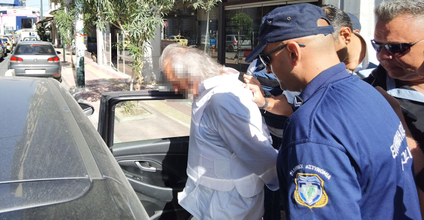 Πειραιάς: Στον ανακριτή ο 68χρονος που σκότωσε με καραμπίνα τον 39χρονο υπάλληλο πάρκινγκ