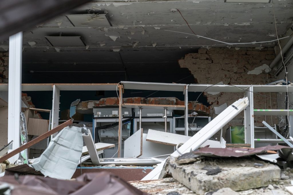 Έξι οι νεκροί σε ρωσικό βομβαρδισμό στο Κουπιάνσκ
