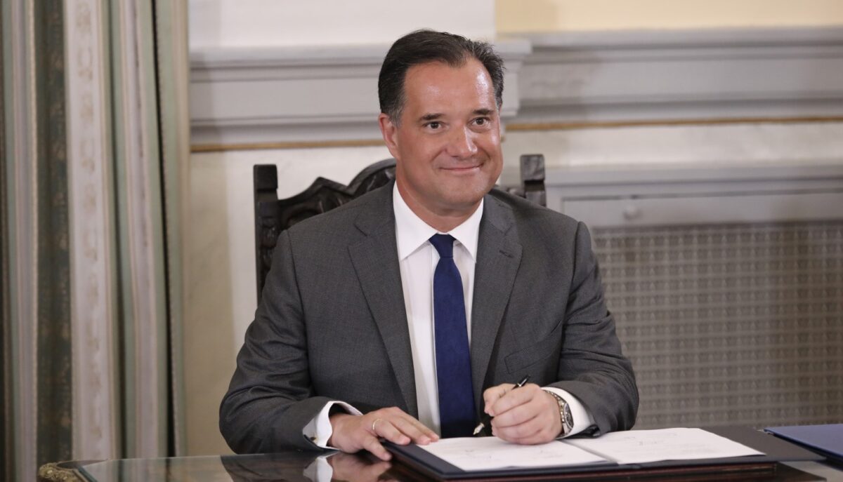 To παραμύθι του «ξεπαγώματος» των τριετιών: Η νέα τροπολογία είναι επανάληψη του νόμου Bρούτση!