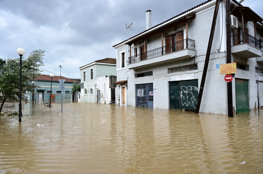 «Καμπανάκι ειδικών»: Έως και 10 φορές πιθανότερη η επανάληψη των πλημμυρών στην Ελλάδα