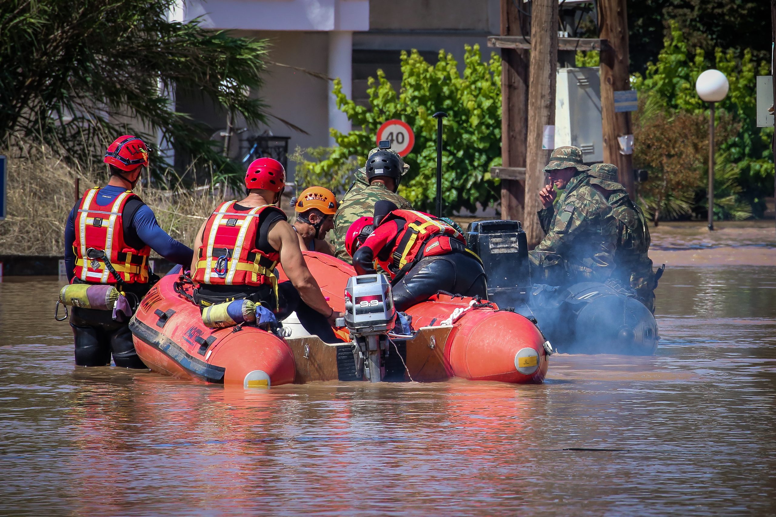 Κακοκαιρία Daniel: Πάνω από 10.240 κλήσεις έχει λάβει η Πυροσβεστική στη Θεσσαλία