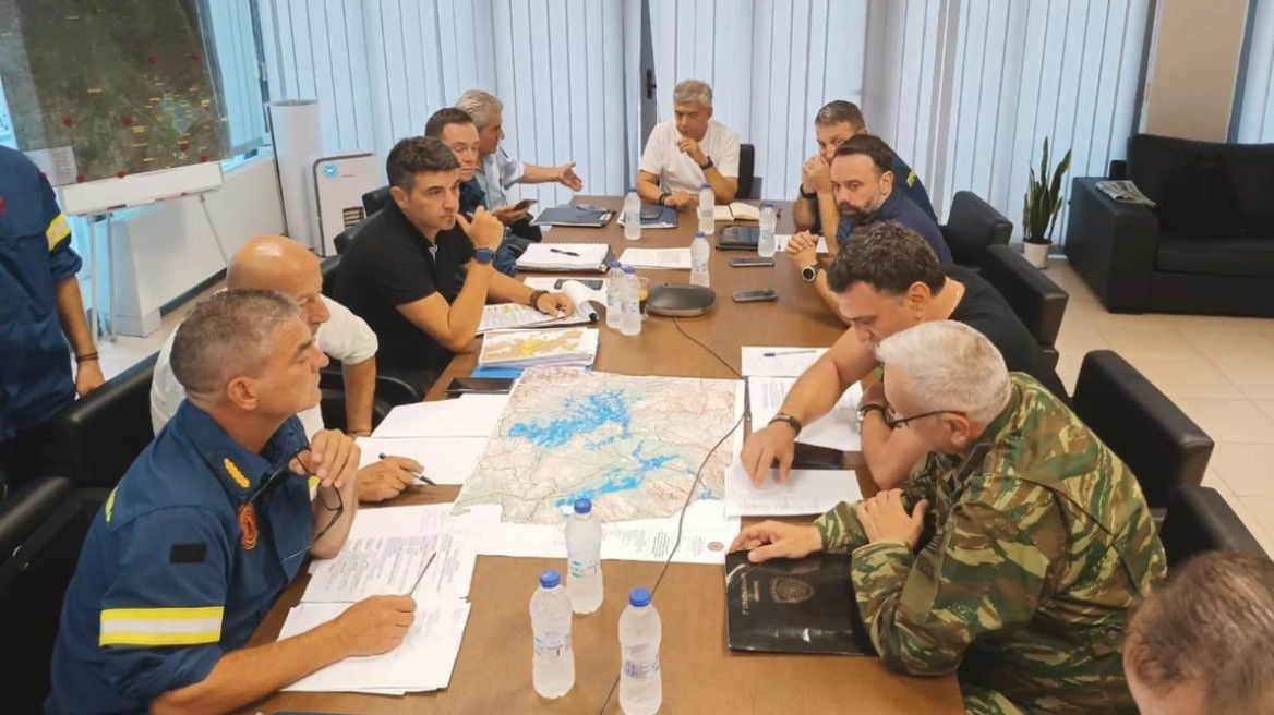 Λάρισα: Έκτακτη σύσκεψη στο Συντονιστικό Κέντρο Επιχειρήσεων για την κακοκαιρία