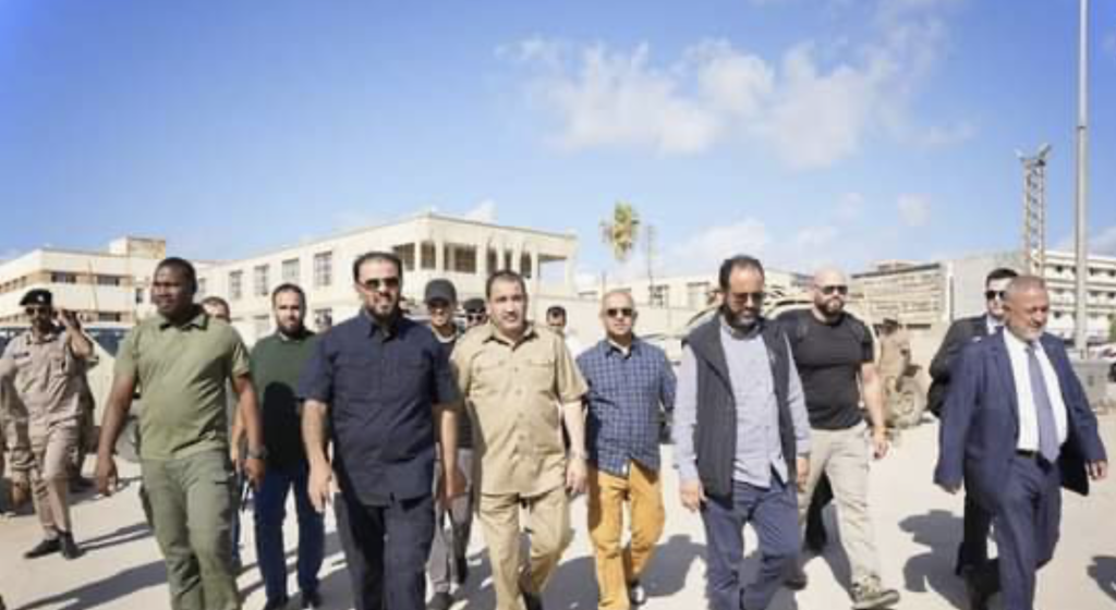 «Γέμισε» Τούρκους υπουργούς και τουρκικά αρματαγωγά η Ντέρνα: Η Άγκυρα διεισδύει και στην Αν.Λιβύη