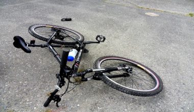 Λάρισα: 13χρονος παρασύρθηκε από ΙΧ την ώρα που έκανε ποδήλατο