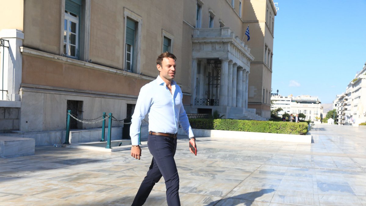 Σ.Κασσελάκης: Χωρίς γραφείο στη Βουλή ο νέος πρόεδρος του ΣΥΡΙΖΑ – Τι αναφέρει ο κανονισμός