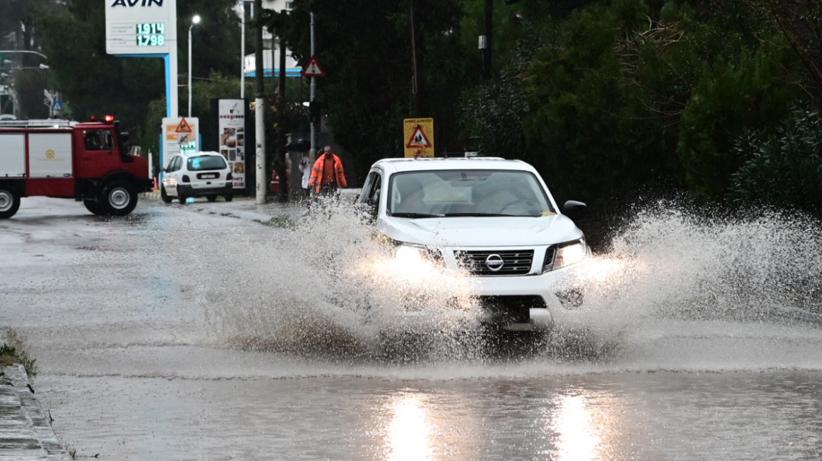 Κακοκαιρία Elias: Τα έκαναν «μαντάρα» με το «112» – Στάλθηκε κατά λάθος στους κατοίκους της Αττικής!